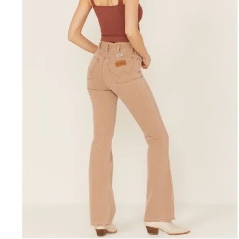 Wrangler Women's Boot Cut Jeans - Brown